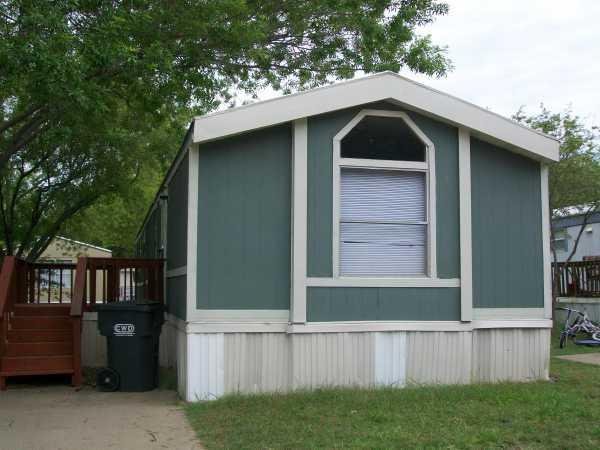 1998 CLAYTON Mobile Home For Sale