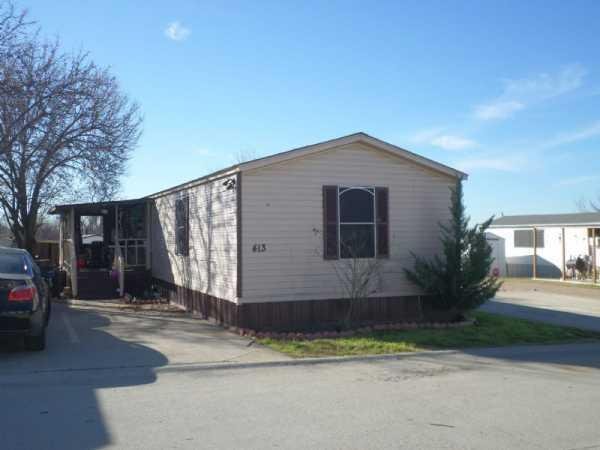 1999 PIONEER Mobile Home For Sale