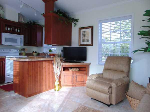 2015 Jacobsen Imperial - 1372 Manufactured Home
