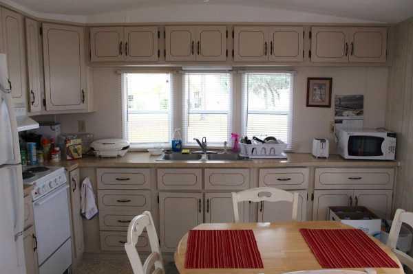 1986 Krop Manufactured Home