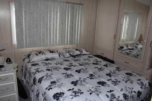 1986 Krop Manufactured Home