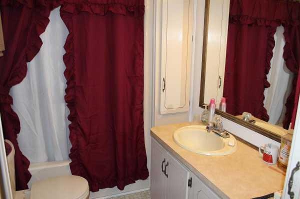 1986 Krop Manufactured Home