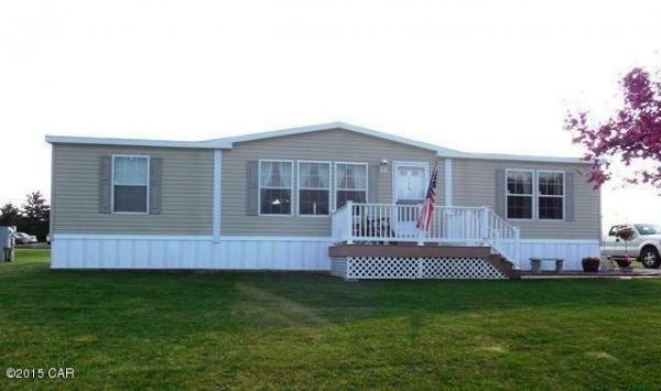 2006 Champion  Mobile Home For Sale