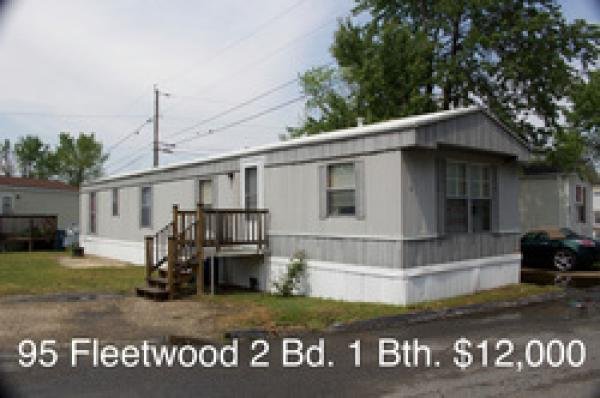 1995 fleetwood Mobile Home For Sale
