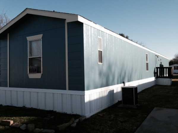 2001 REDMAN Mobile Home For Sale