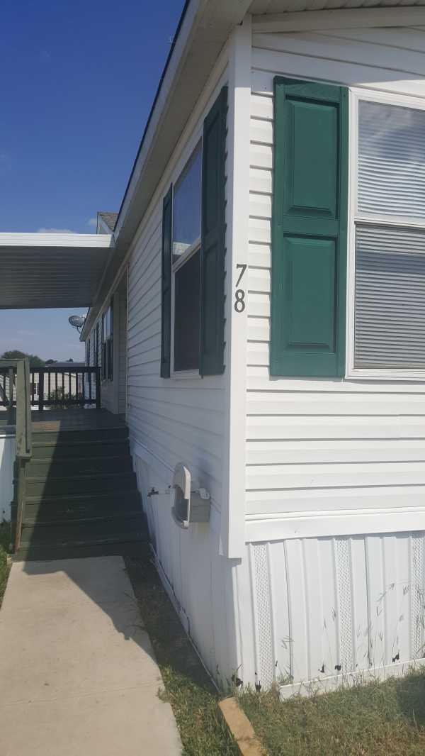 2000 CLAYTON Mobile Home For Sale