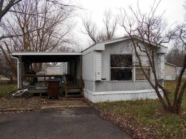 1987 redman Mobile Home For Sale