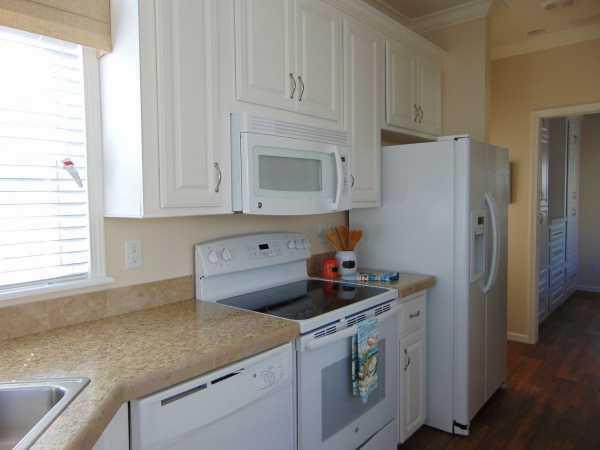 2015 Jacobsen Imperial - 1374 Manufactured Home