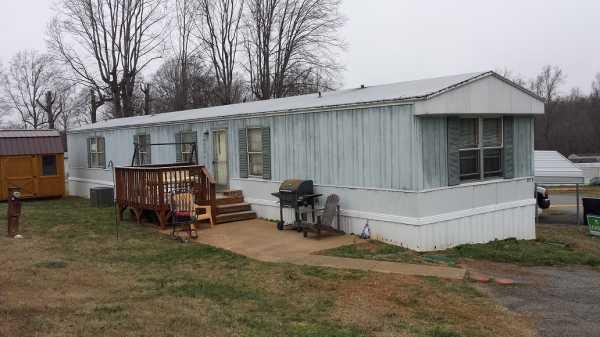 2001 CLAYTON Mobile Home For Sale