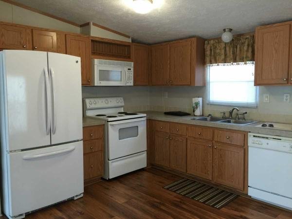 2004 CLAYTON Manufactured Home