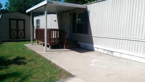1997 CLAYTON Mobile Home For Sale