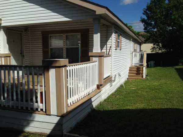 2004 Fleetwood Homes Mobile Home For Sale