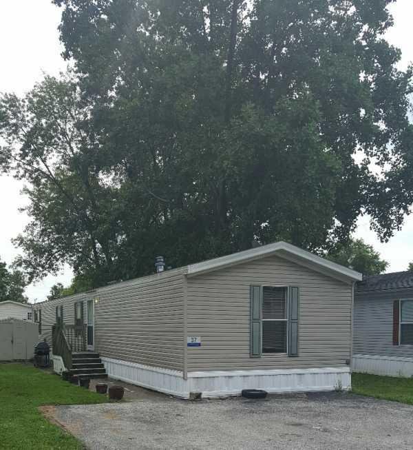 2004 FLEETWOOD Mobile Home For Sale