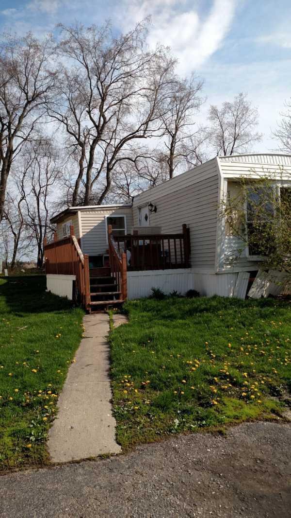 1980 Elcona Mobile Home For Sale