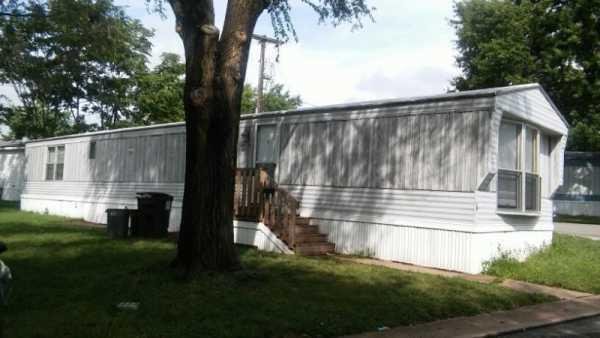 1988 CLAYTON Mobile Home For Sale