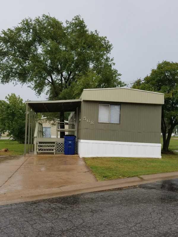 1979 Broadmoor Mobile Home For Sale