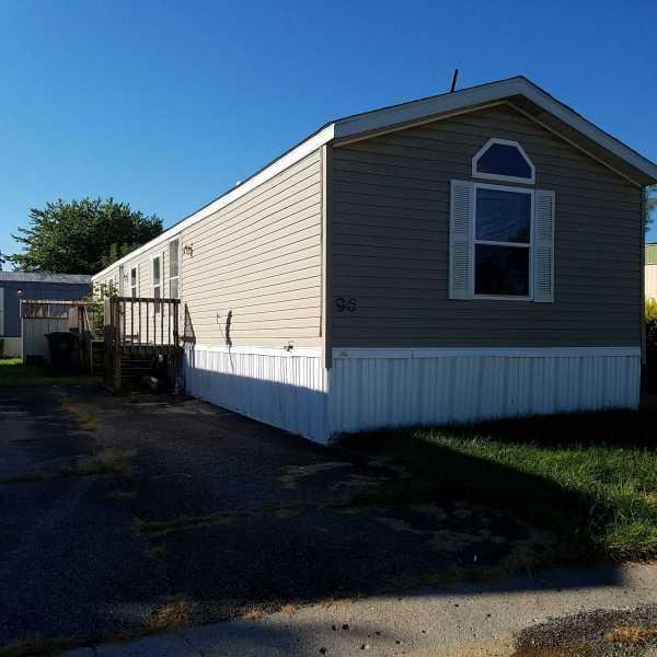 2000 WINLT Mobile Home For Sale