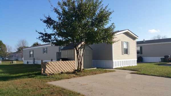 2004 REDMAN Mobile Home For Sale