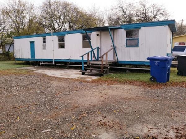 1999 Mobile Home For Sale