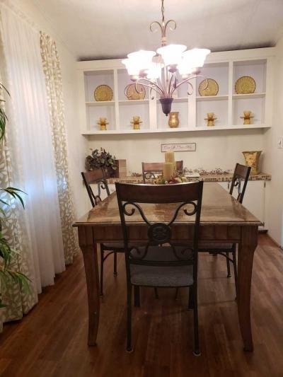 Photo 4 of 22 of home located at Whitehaven Lane Sarasota, FL 34233