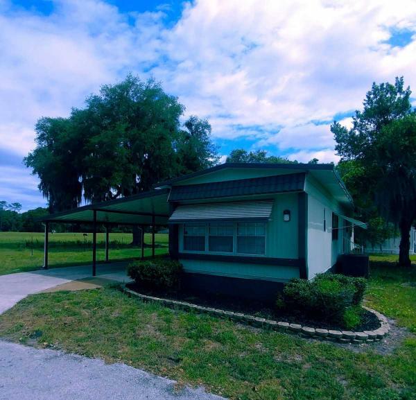 Senior Retirement Living 1972 Manufactured Home For Sale in Wildwood, FL