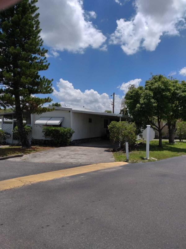 Parkwood Mobile Home for Sale in Lakeland, 33803 for $2,000