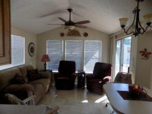 2000 CAVCO Mobile Home For Sale