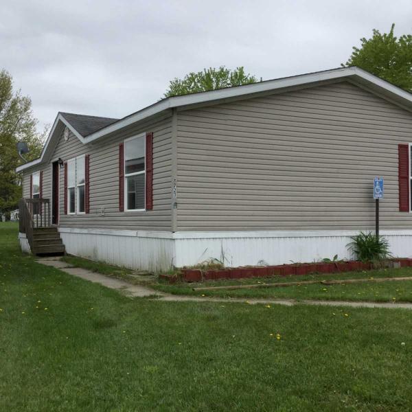 Four Seasons Manufactured Home for Sale in Lansing, MI 48911 for 26,489