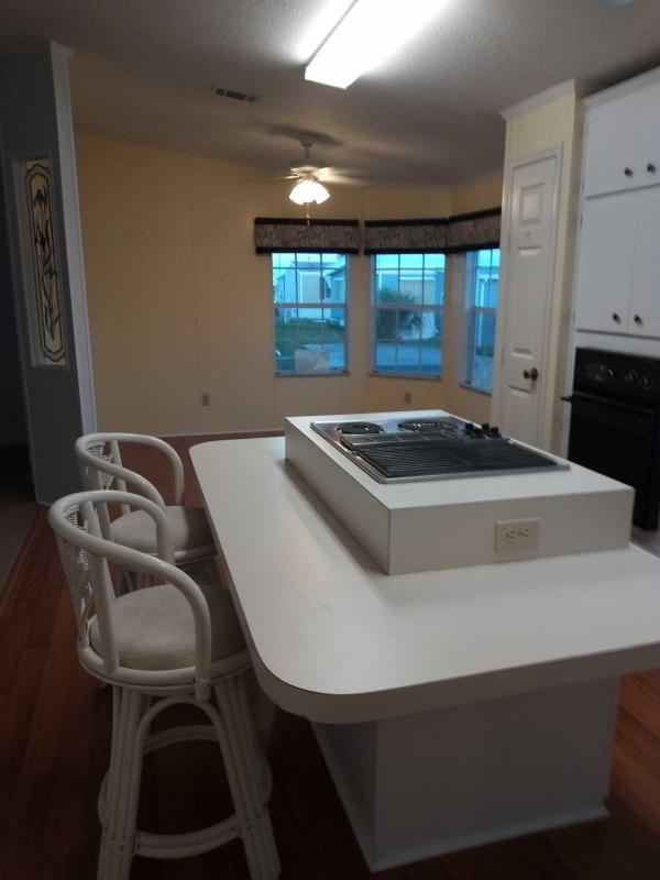 Senior Retirement Living - Fleetwood Manufactured Home For ...