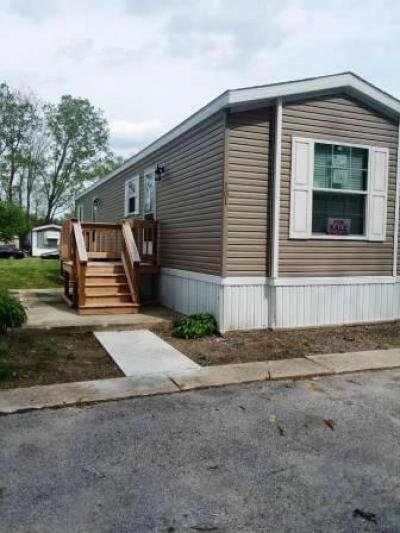 Mobile Home at 1330 W Alexis Road  Lot 101 Toledo, OH 43612
