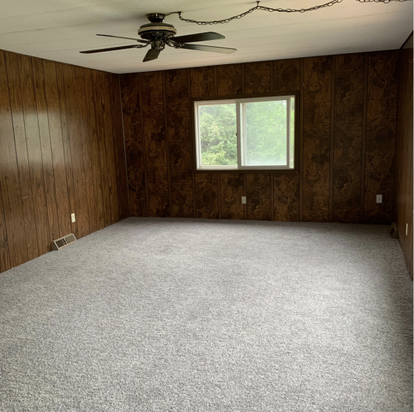Dickman Manufactured Home for Sale in Marathon, WI 54448 for 12,500