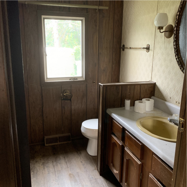 Dickman Manufactured Home for Sale in Marathon, WI 54448 for 12,500