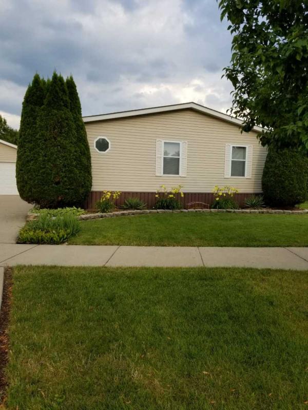 Senior Retirement Living 1996 Schultz Cliffwood Mobile Home For Sale