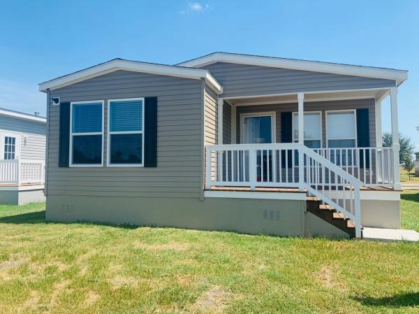 Senior Retirement Living - 2019 Champion Manufactured Home For Sale in ...