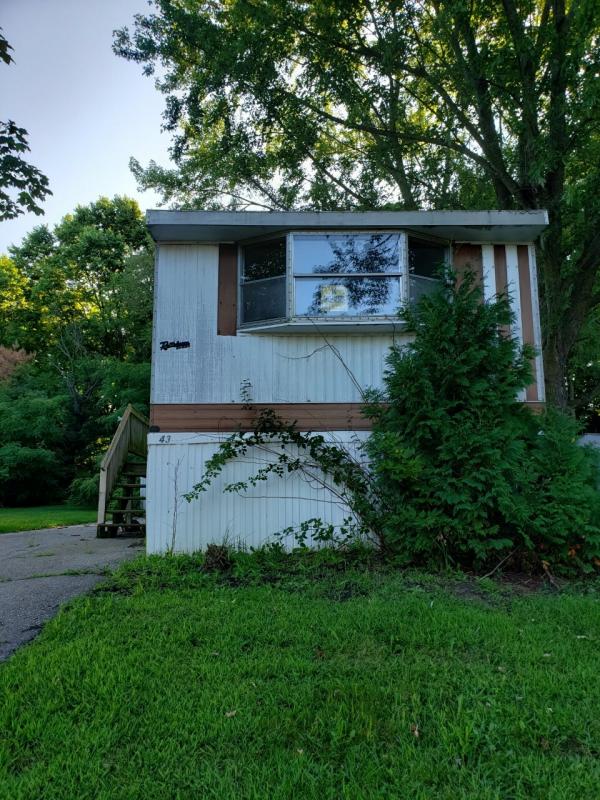 Janesville, WI Senior Retirement Living Manufactured and Mobile Homes