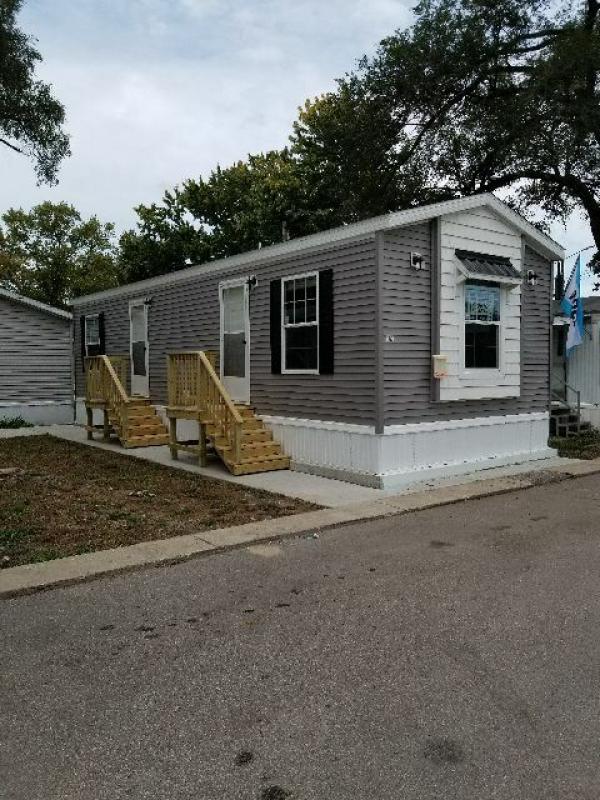 Adventure Homes Manufactured Home for Rent in Des Plaines, IL 60018 for