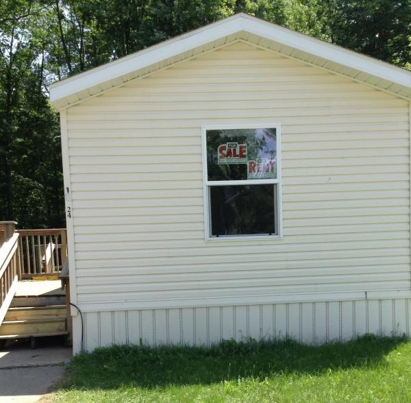 Skyline Manufactured Home for Sale in Wisconsin Rapids, 54495 for 17,400