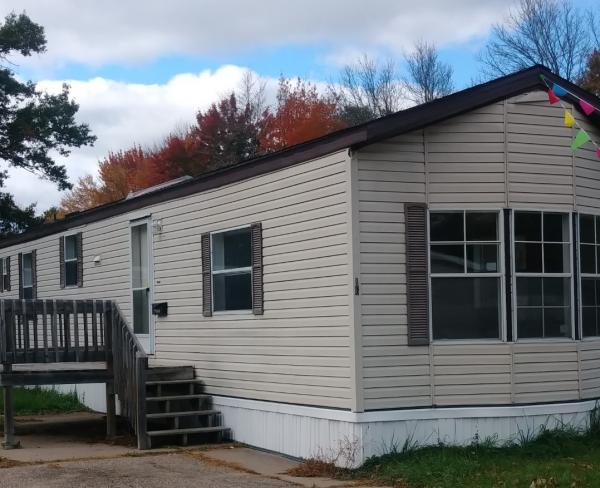 Skyline Mobile Home for Sale in Wisconsin Rapids, 54494 for $16,900