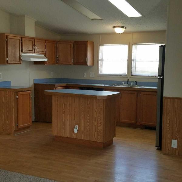 Senior Retirement Living 1995 Champion Manufactured Home For Sale in