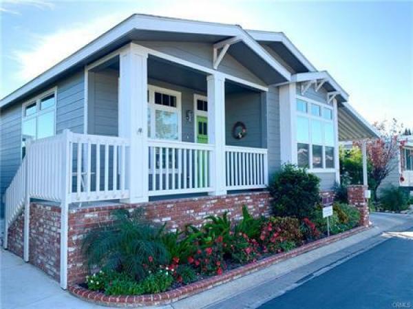 2016 Hallmark Mobile Home For Sale