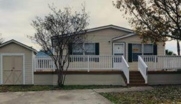 2001 FLEETWOOD Mobile Home For Sale