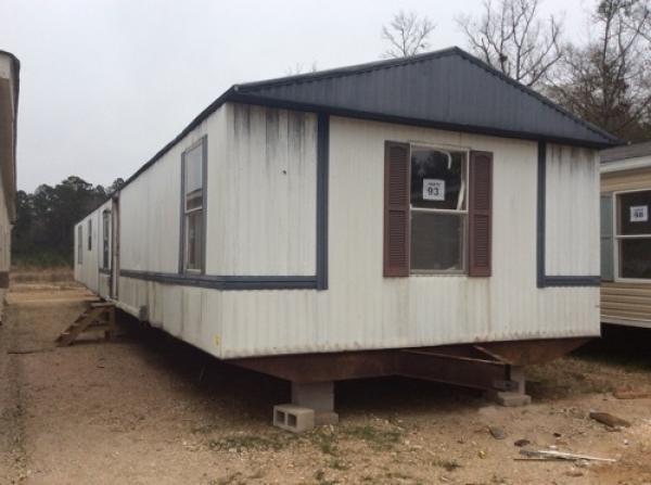 OAKWOOD Manufactured Home for Sale in Willis, 77378 for $9,000