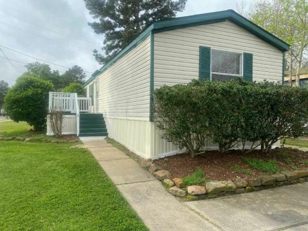 1999 American Homestar Corp Mobile Home For Sale