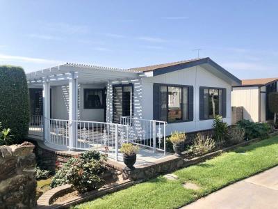 Lake Park Brea Mobile Home Park in Brea, CA | MHVillage