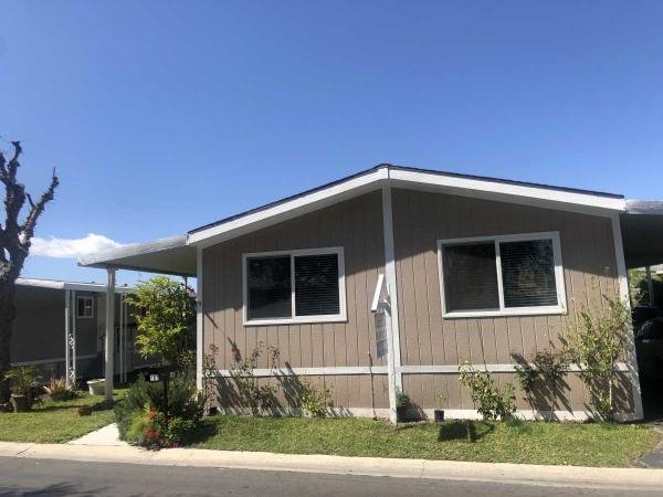 Senior Retirement Living - 1988 Fleetwood 3522F Mobile Home For Sale in Canyon Country, CA