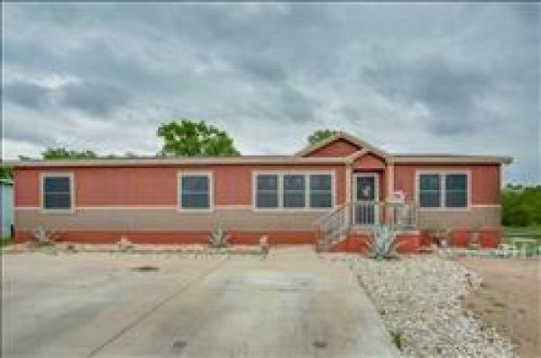 Photo 1 of 2 of home located at 7460 Kitty Hawk Lot 388 Converse, TX 78109