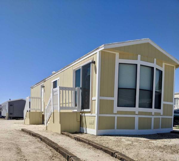 1985 Woodbridge Mobile Home For Sale