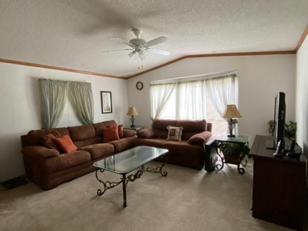 2005 American HomeStar Mobile Home For Sale