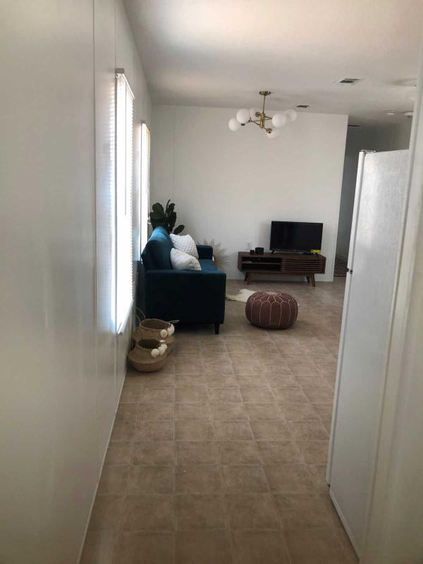 LIVE OAK Mobile Home for Sale in Glendale, AZ 85305 for 36,850