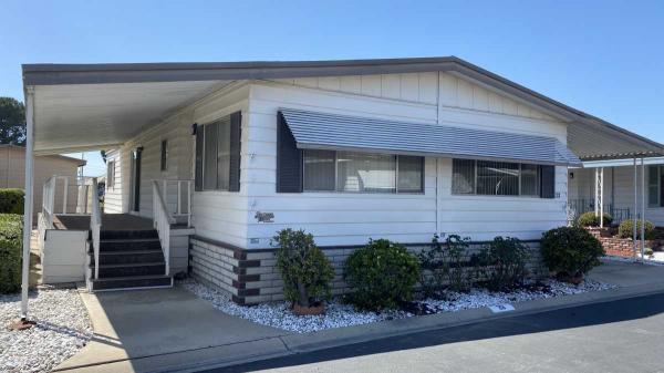 1977 Silvercrest Mobile Home For Rent